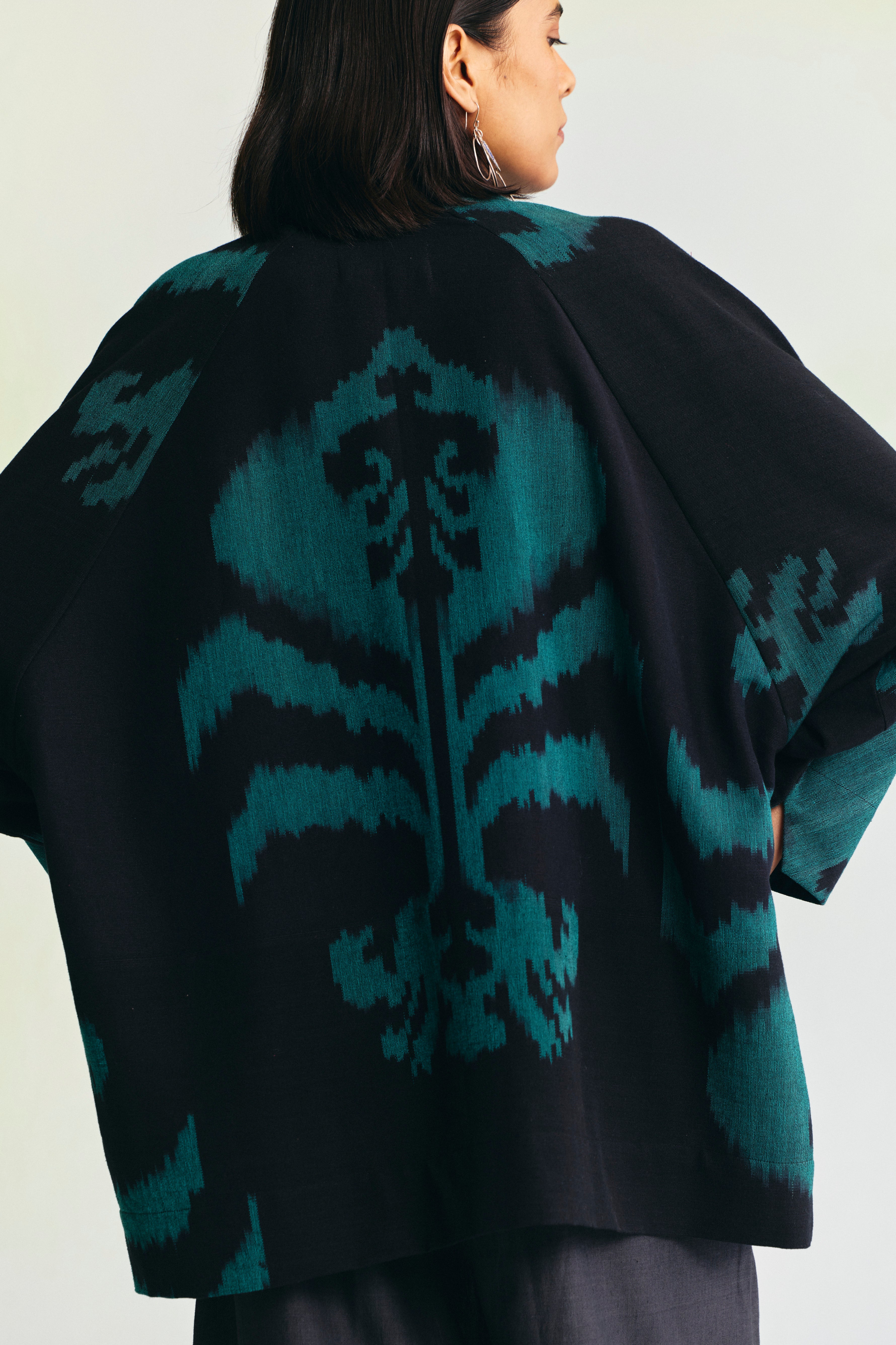 SOOT RAGLAN TOP
