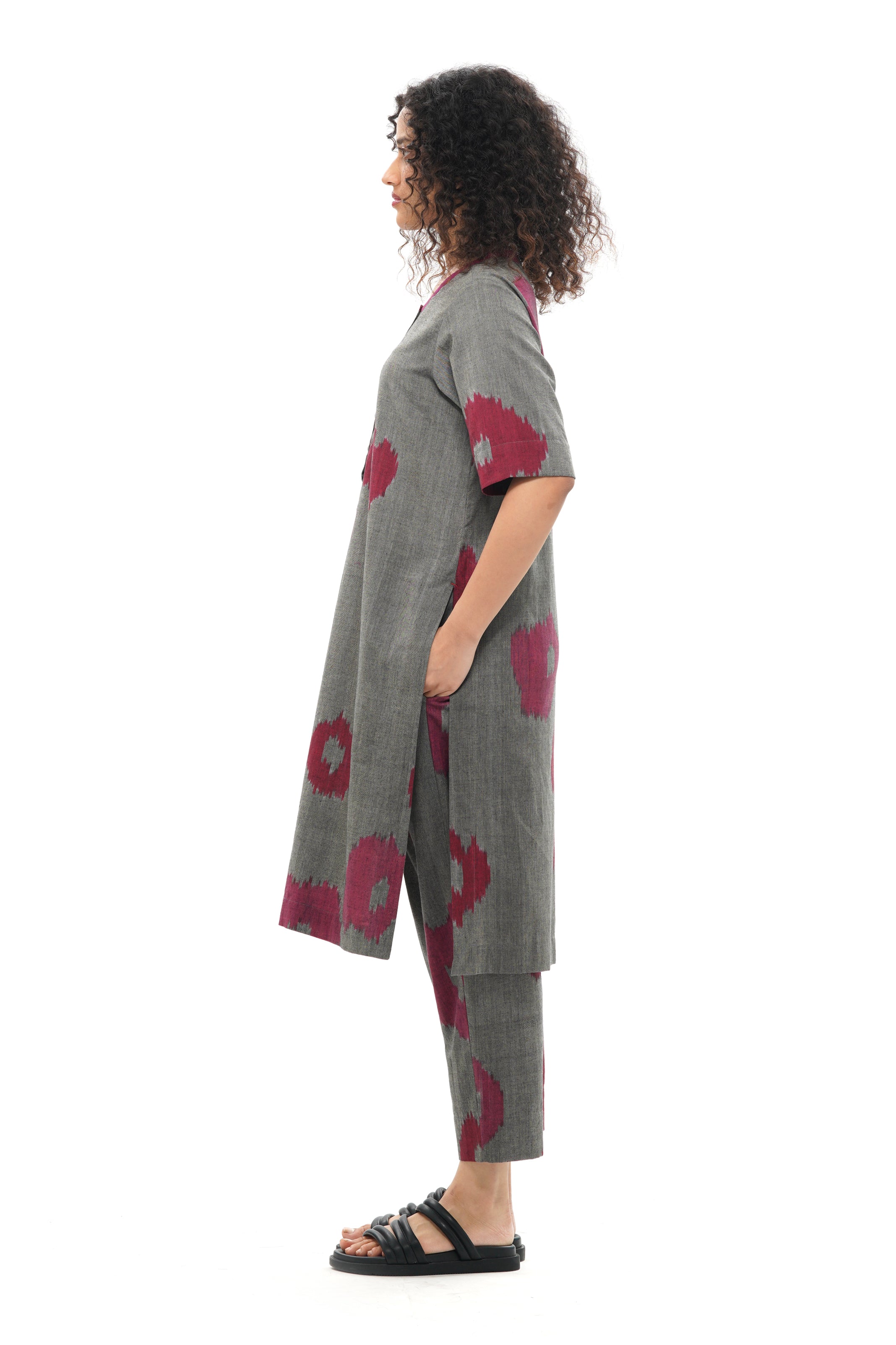 KURO KURTA