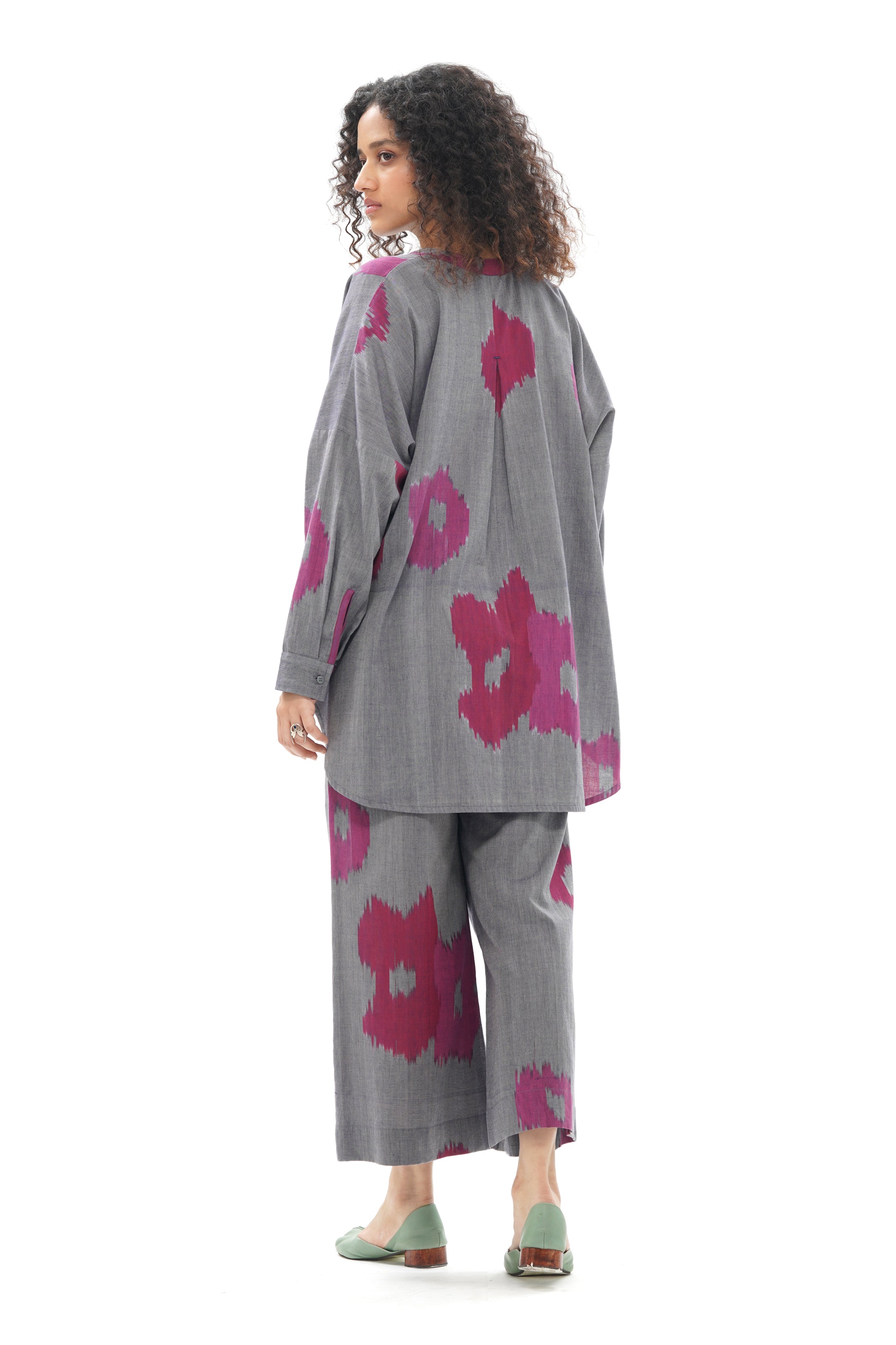UME RELAXED SHIRT