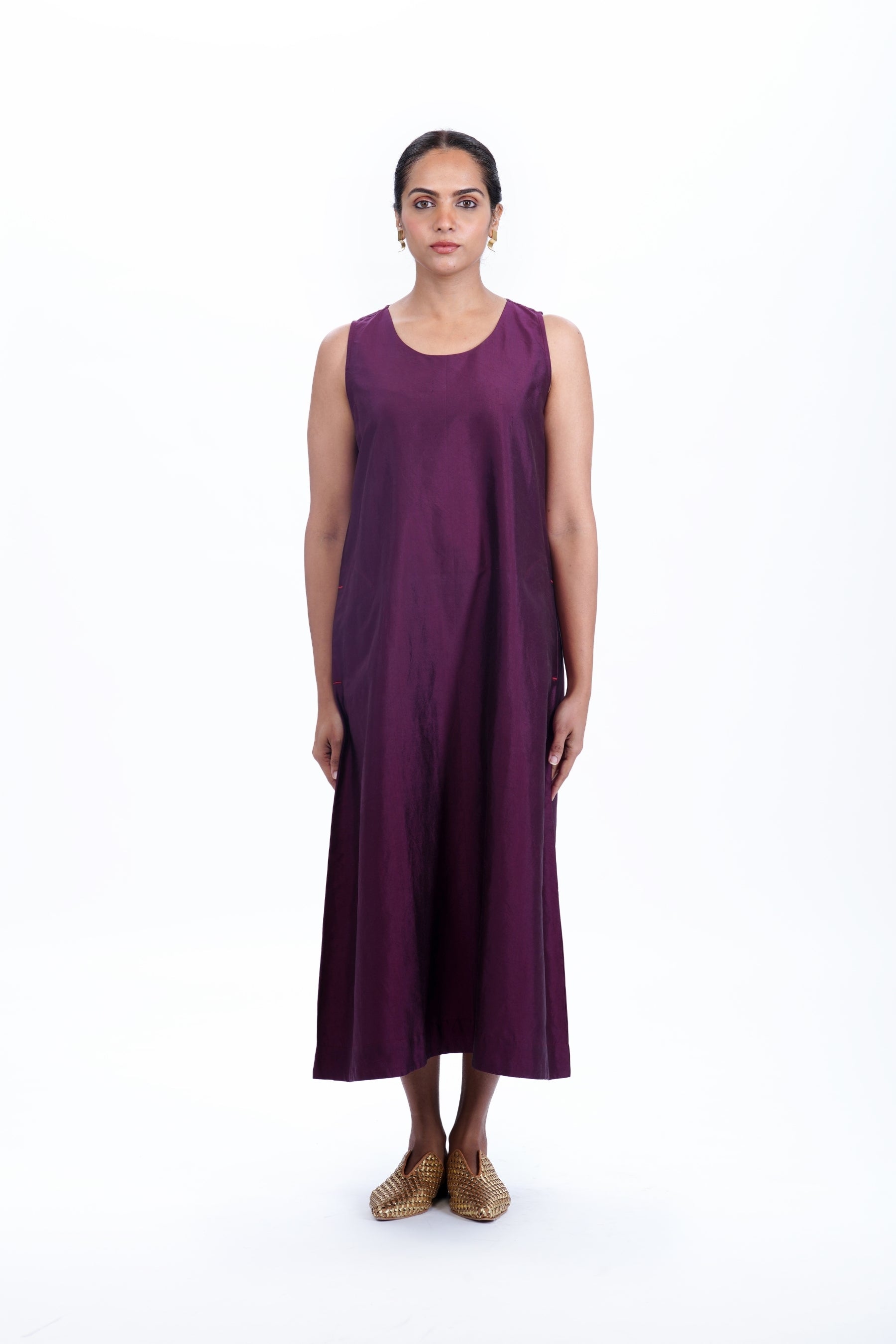 FIR SLEVELESS DRESS